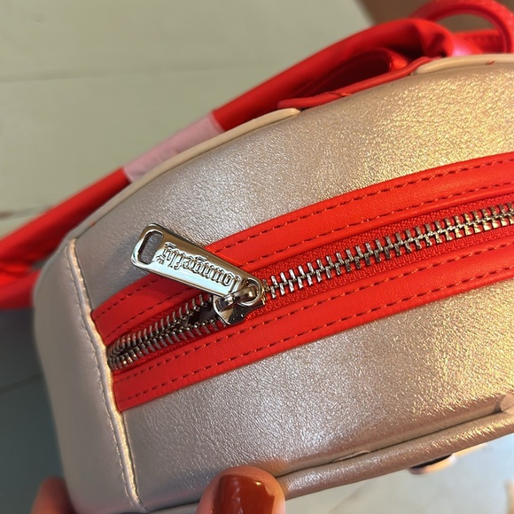 NWT Disney Loungefly Mickey clock/watch bag and wallet - Picture 4 of 12